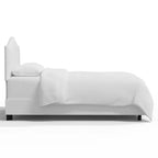 Letto curvo imbottito su misura Queen, bianco sporco