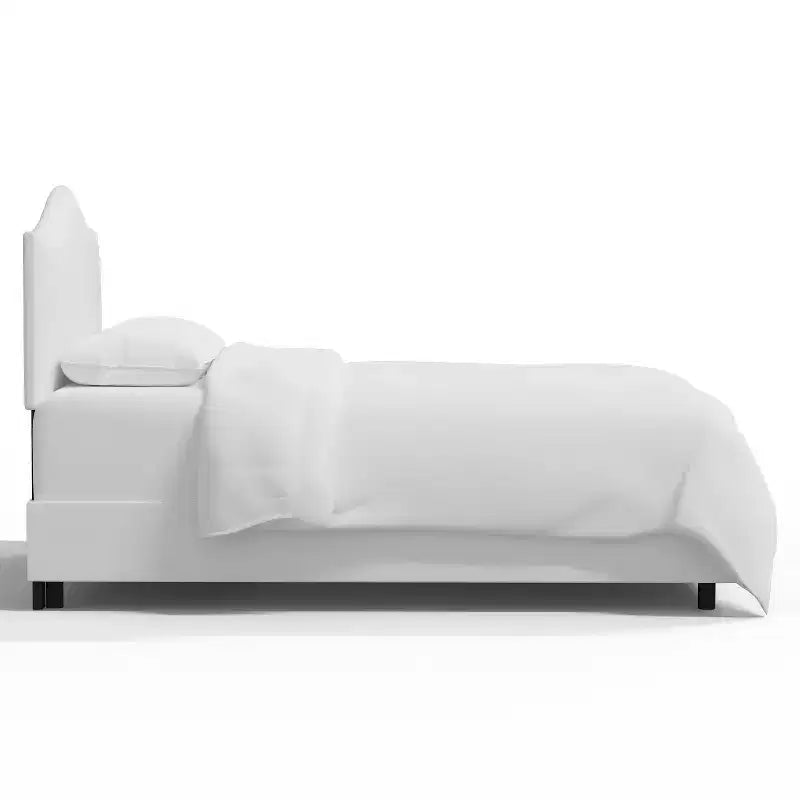 Letto curvo imbottito su misura Queen, bianco sporco
